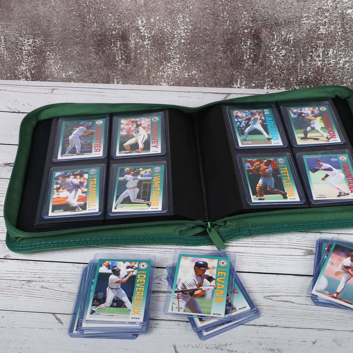 BCW Z-Folio 4-Pocket Lx Album - Toploaders - Green – front product view