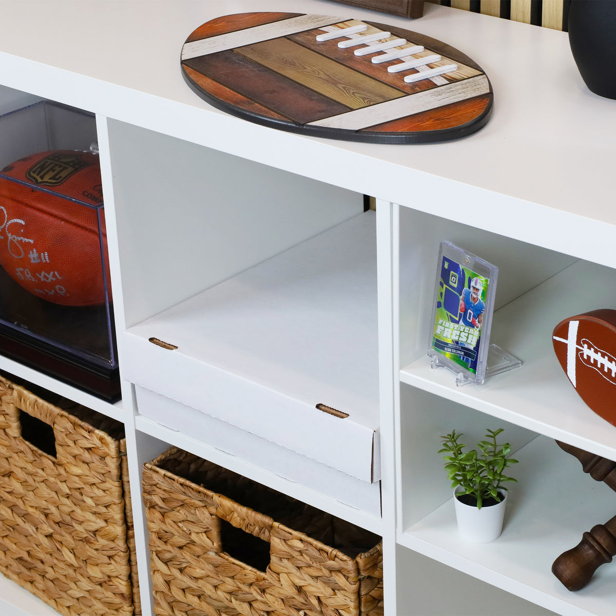 BCW product image — SKU 1-BX-MON — 1-BX-MON_lifestyle1.jpg