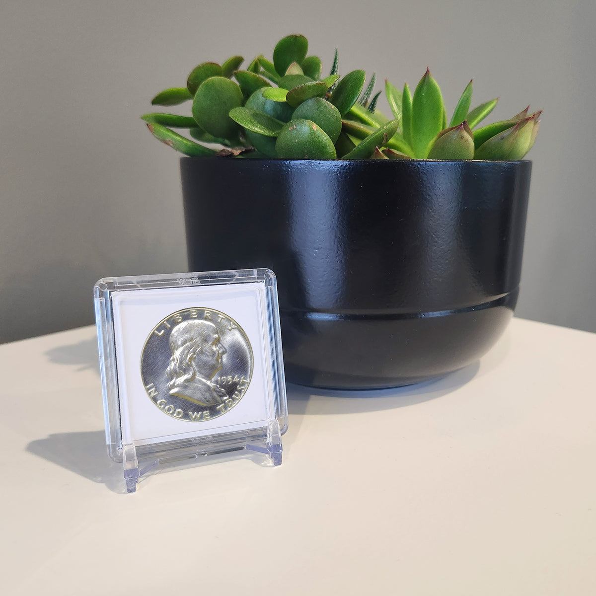 BCW product image — SKU 1-CS-HDLR — 1-CS-HDLR_5_stand.jpg