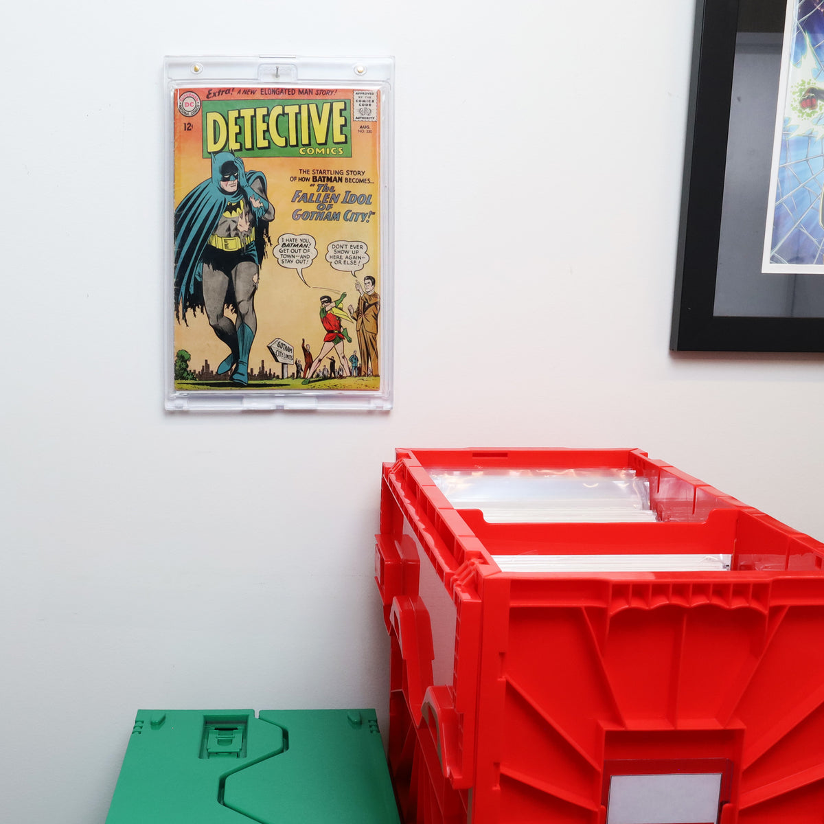 BCW Magnetic Comic Book Holder - Silver – in-use view