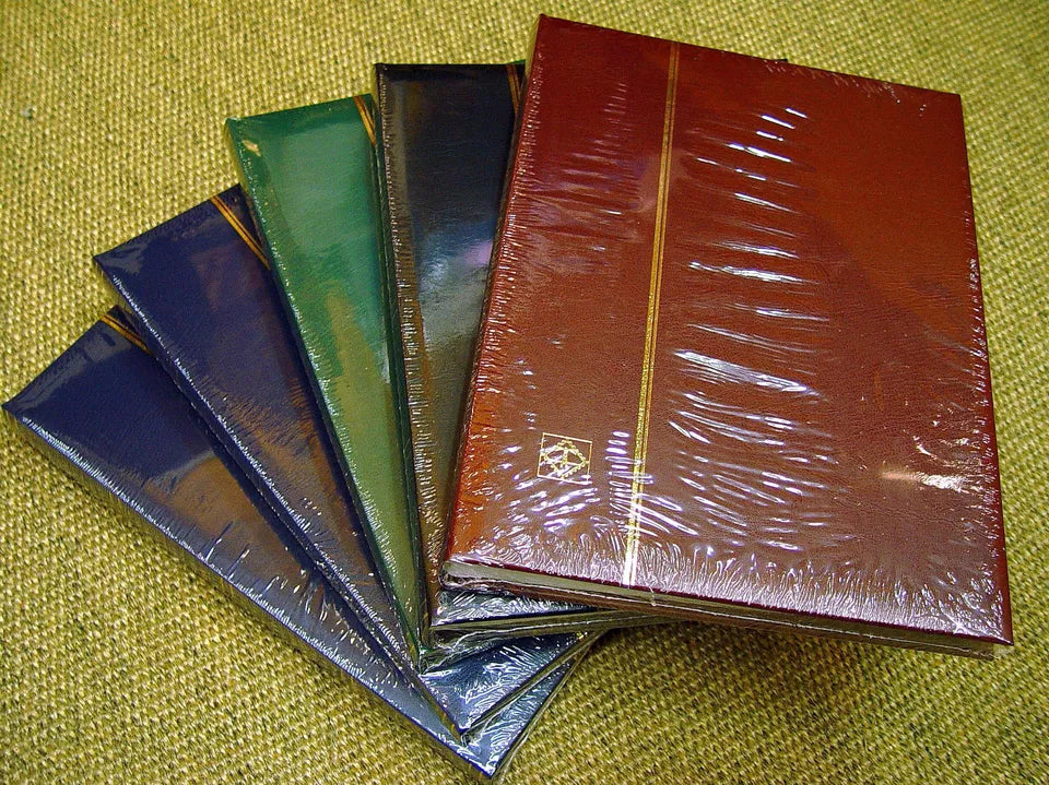 Stockbook COMFORT 32 White Page, Padded Leatherette ASSORTED COLOURS
