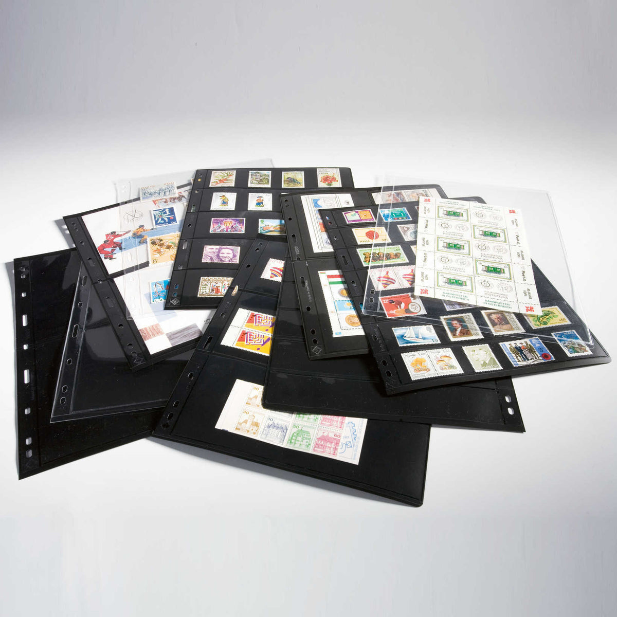 Plastic pockets VARIO, 6-way division, black film- double sided